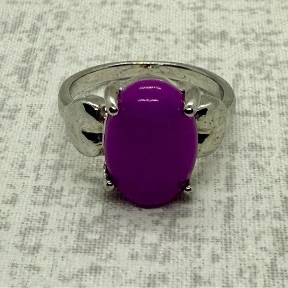 New Bold Oval Purple Statement Ring, Size 8 - Picture 3 of 5